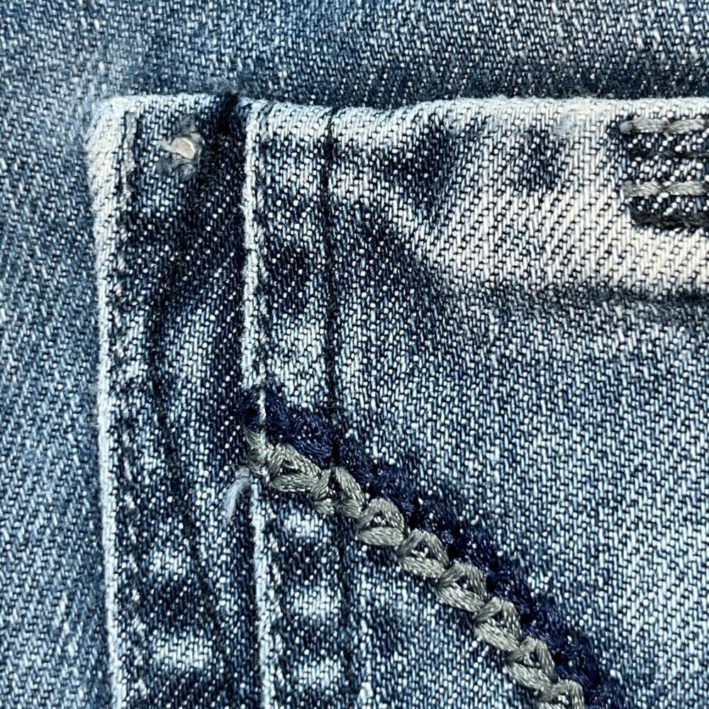 VINTAGE D&G DOLCE & GABBANA EMBROIDERED & STUDDED LOW RISE FLARE JEANS - 30 / 34 - Picture 9 of 16